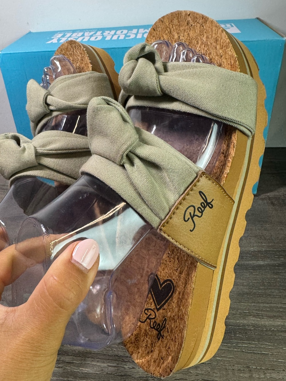 Reef Knotty Vista Hi Slide Sage Green Platform Slide sandals size 38.5/8 EUC - Picture 6 of 9